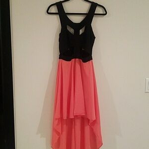 Elegant Black and Pink Sleeveless Dress